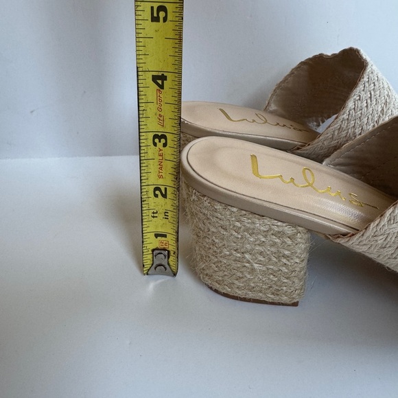 Lulu's Tan Woven Mules size 7.5 - Picture 3 of 6